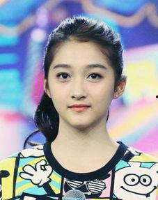 关晓彤发型图片,时尚感十足，引领潮流新风向